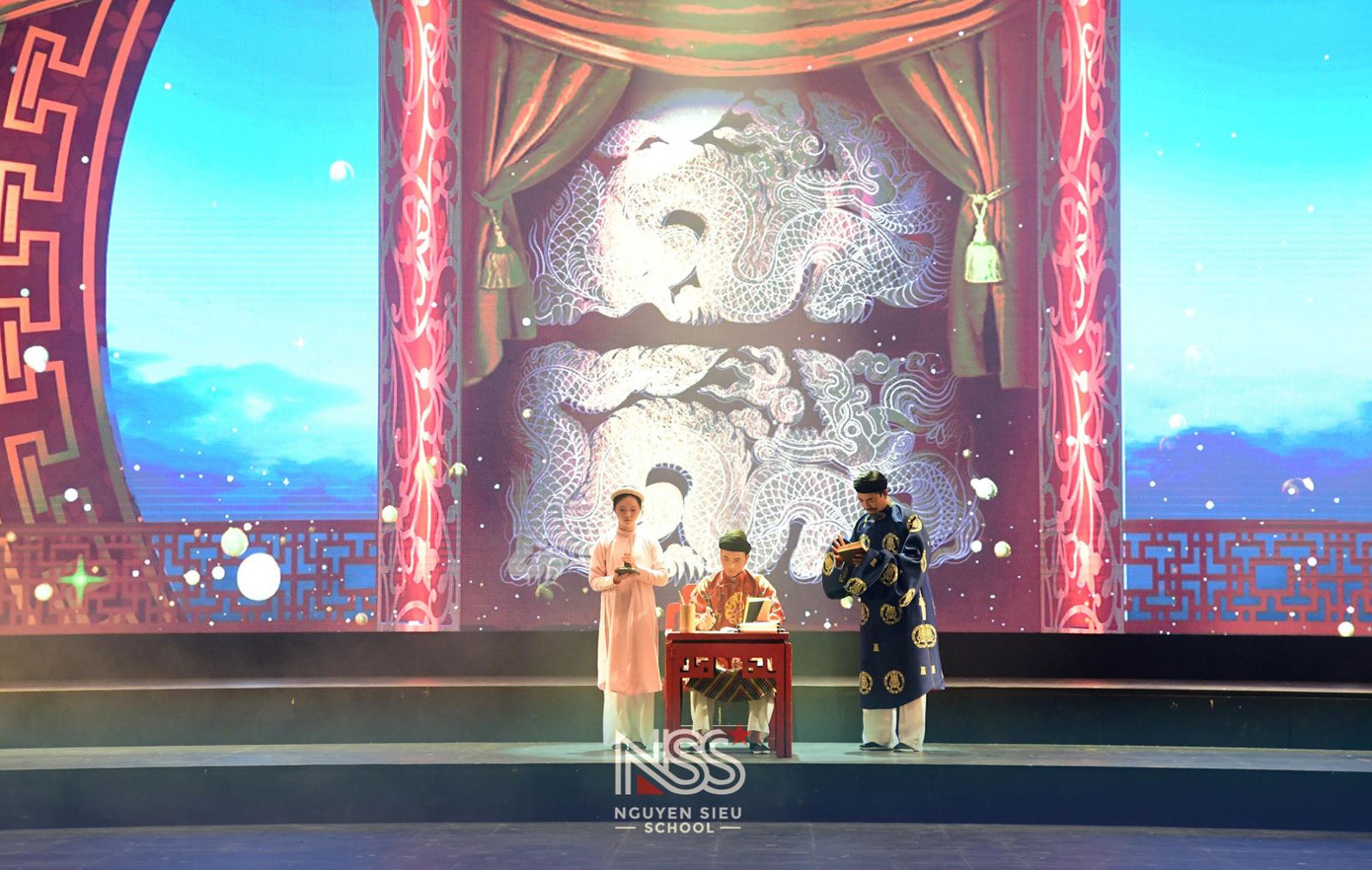 Vở kịch &quot;Tả thanh thiên&quot; giúp tất cả thấu hiểu hơn về tài năng và nhân cách Thần Siêu.