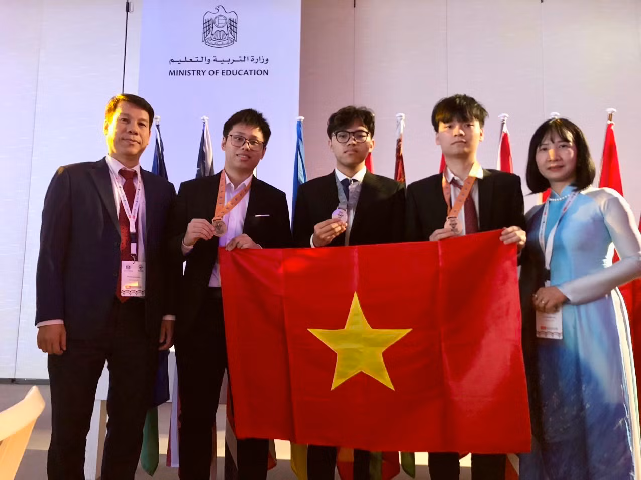 Đội tuyển Việt Nam tham dự Olympic Sinh học quốc tế năm 2023. Đội tuyển Việt Nam tham dự Olympic Sinh học quốc tế năm 2023.