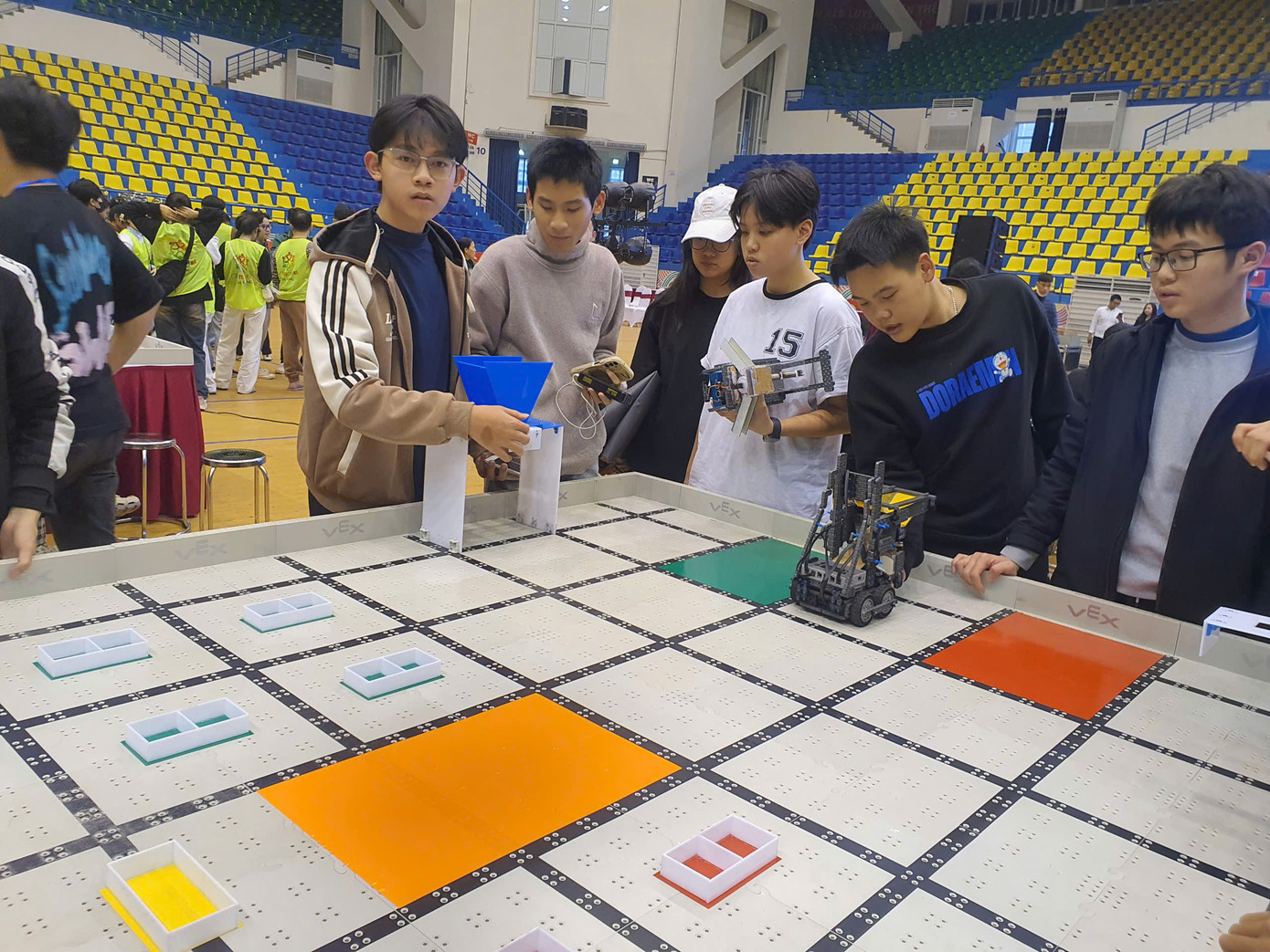 Thí sinh có mặt tại địa điểm diễn ra giải đấu để sẵn sàng cho ngày tranh tài chính thức. Thí sinh có mặt tại địa điểm diễn ra giải đấu để sẵn sàng cho ngày tranh tài chính thức.