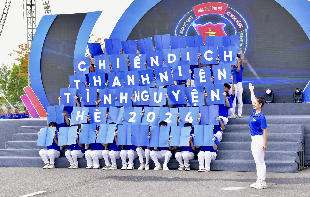 Theo đồng chí Nguyễn Ngọc Lương, để làm được điều này, các cấp bộ Đoàn cần tiếp tục đẩy mạnh thực hiện hiệu quả các phong trào, chủ trương mới, nhiệm vụ trọng tâm, đột phá của nhiệm kỳ. Theo đồng chí Nguyễn Ngọc Lương, để làm được điều này, các cấp bộ Đoàn cần tiếp tục đẩy mạnh thực hiện hiệu quả các phong trào, chủ trương mới, nhiệm vụ trọng tâm, đột phá của nhiệm kỳ.