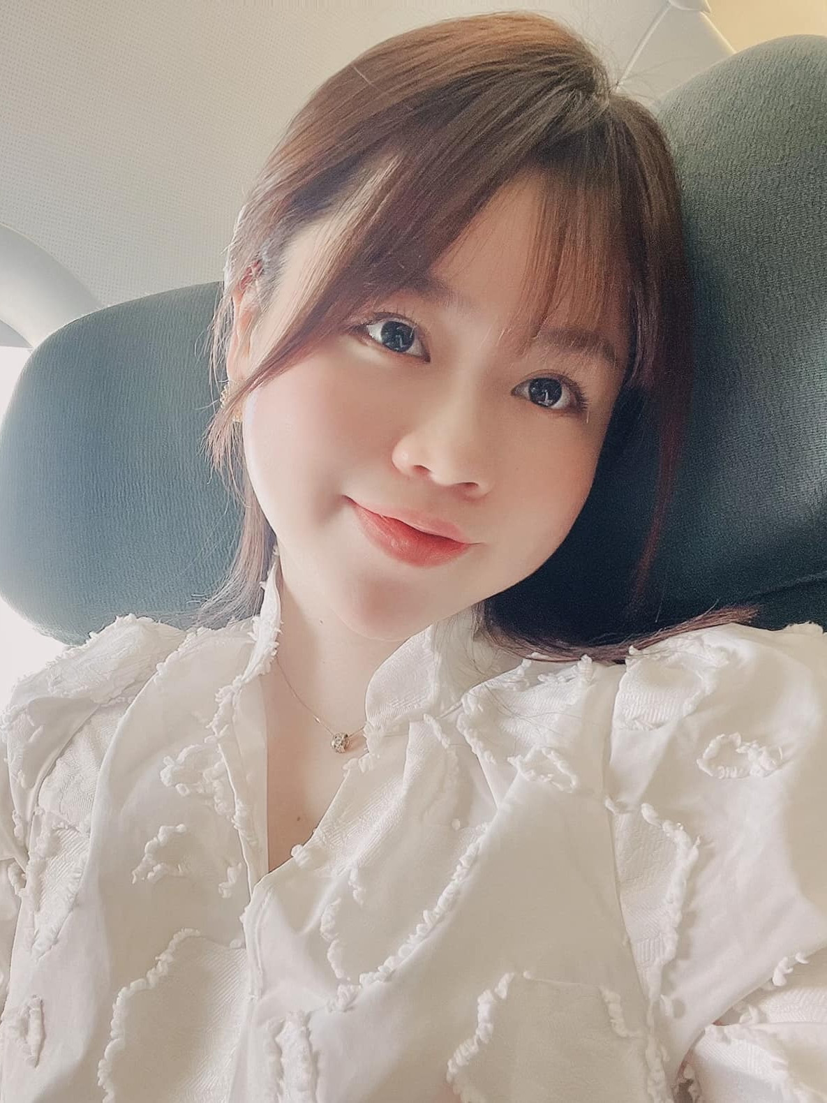 Nhan sắc hiện tại của Huỳnh Anh. Nhan sắc hiện tại của Huỳnh Anh.