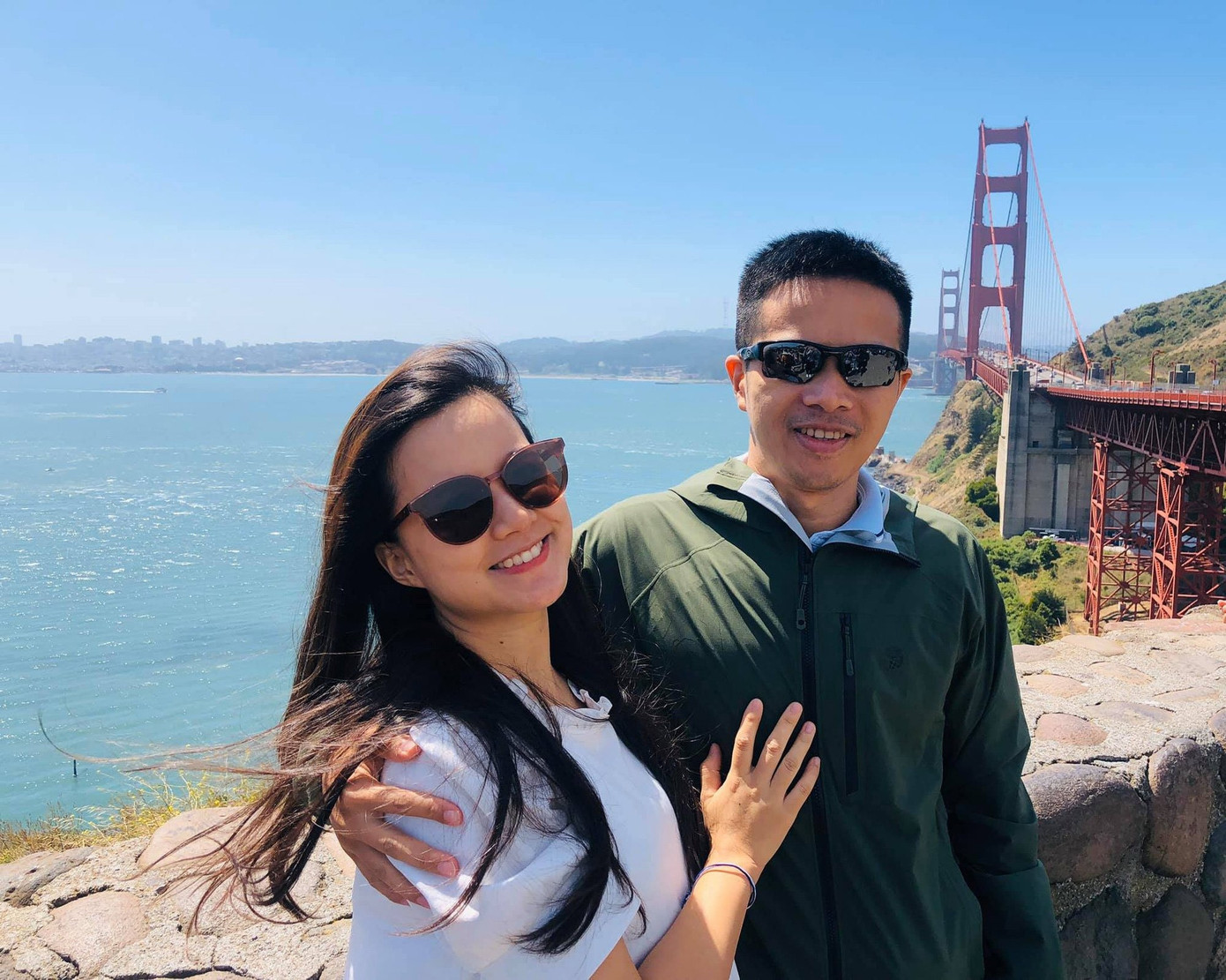 Ông Vũ Đức Thành - người đại diện pháp luật của công ty cổ phần Làng Háo Hức chính là chồng của MC Minh Trang - người sáng lập Làng Háo Hức. Ông Vũ Đức Thành - người đại diện pháp luật của công ty cổ phần Làng Háo Hức chính là chồng của MC Minh Trang - người sáng lập Làng Háo Hức.