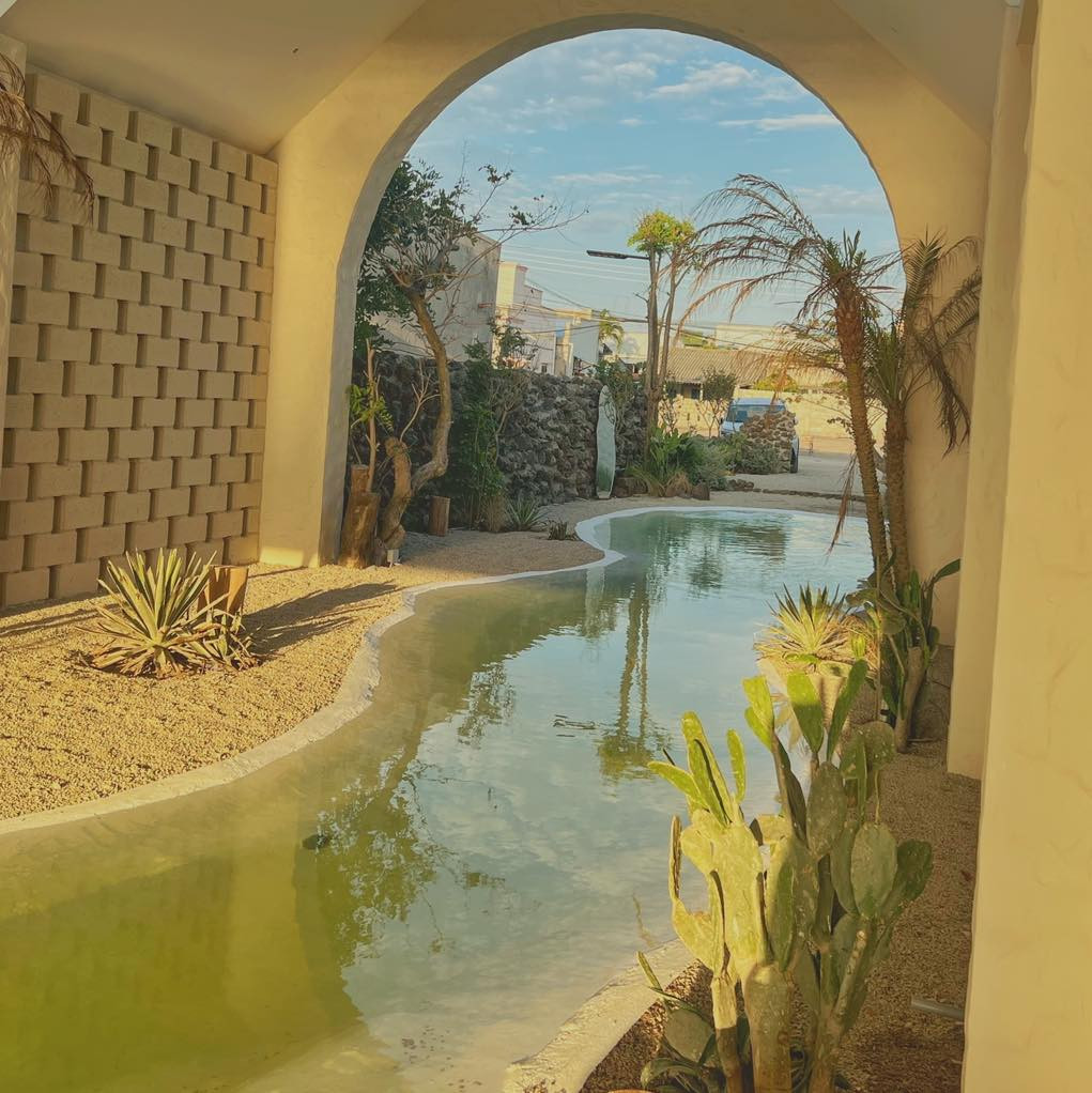 Quán cà phê được dân mạng quan tâm gần đây do không gian độc đáo. Ảnh: Fanpage quán.