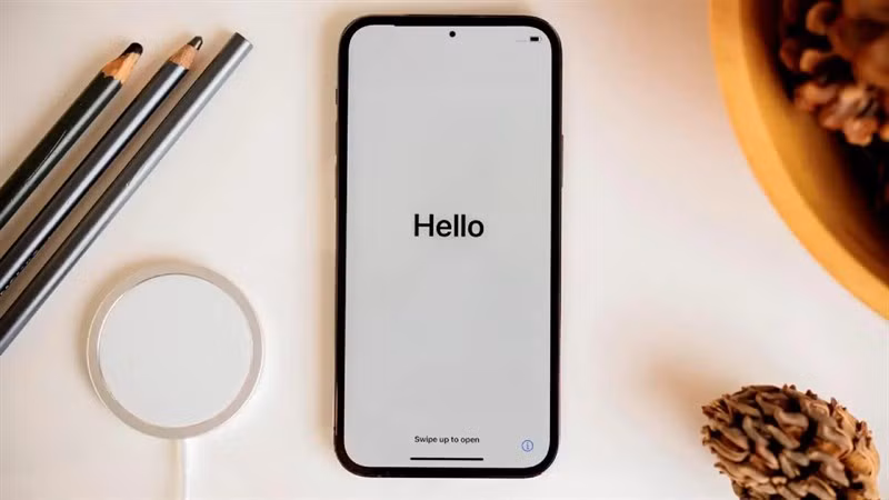 Mục tiêu của Apple là tạo ra chiếc iPhone liền mạch? (Ảnh: Macworld)