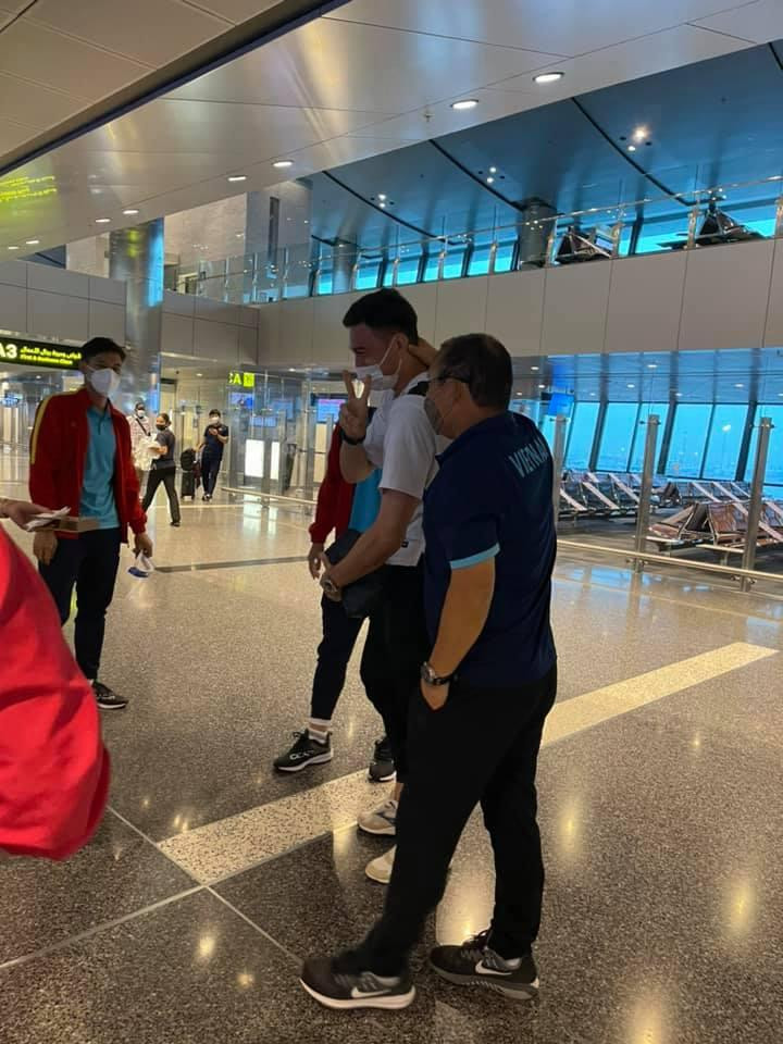 Đặng Văn Lâm hội quân cùng tuyển Việt Nam. (Ảnh: Lê Huy Khoa Kanata) Đặng Văn Lâm hội quân cùng tuyển Việt Nam. (Ảnh: Lê Huy Khoa Kanata)