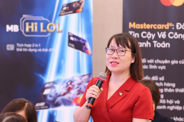 Bà Đỗ Thị Thu Hà, Phó Trưởng Bộ môn Kinh doanh ngân hàng - Khoa ngân hàng, Học viện Ngân hàng.