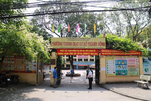 Trường THCS Thành Công là trường công lập đầu tiên tại Hà Nội tổ chức kiểm tra trực tuyến. (Ảnh minh hoạ từ Internet) Trường THCS Thành Công là trường công lập đầu tiên tại Hà Nội tổ chức kiểm tra trực tuyến. (Ảnh minh hoạ từ Internet)