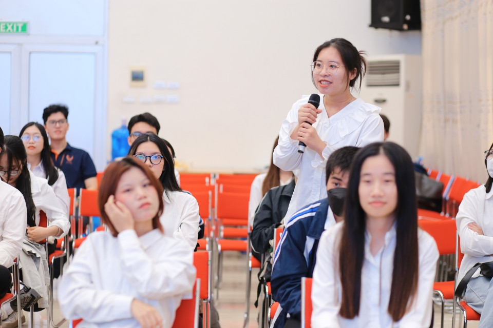 Đại biểu thảo luận về phương hướng phát triển cho chuỗi hoạt động Cùng Hội rèn luyện trong thời gian tới.