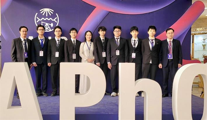 Đội tuyển quốc gia Việt Nam dự thi Olympic Vật lý châu Á (APhO) năm 2025. Đội tuyển quốc gia Việt Nam dự thi Olympic Vật lý châu Á (APhO) năm 2025.