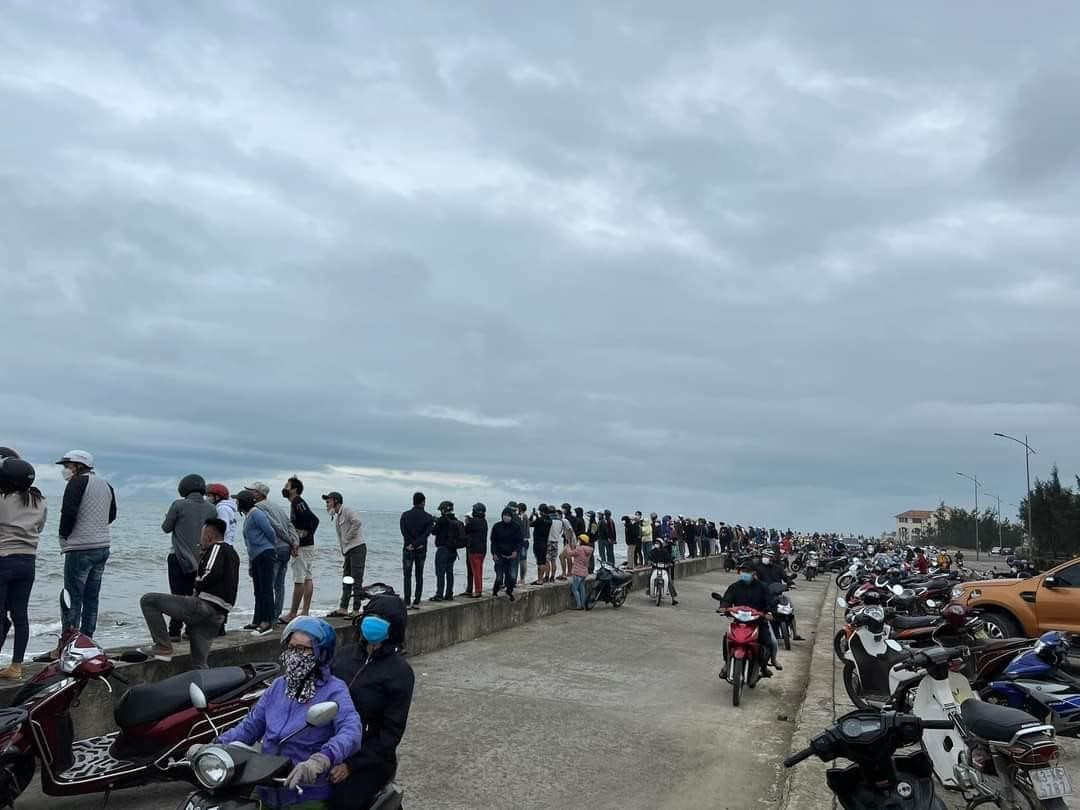 Hiện vẫn còn 4 du khách mất tích. (Ảnh: Tin nóng Hội An)