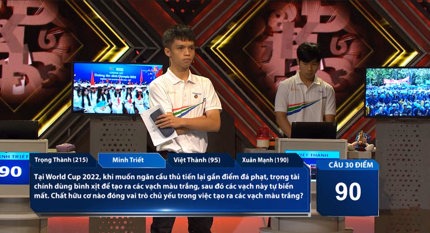 Đáp án của câu hỏi này là: Butan (C4H10). Chú thích thêm: Butan nở ra khi áp suất thay đổi và nhanh chóng bay hơi, chỉ để lại nước trên mặt đất!
