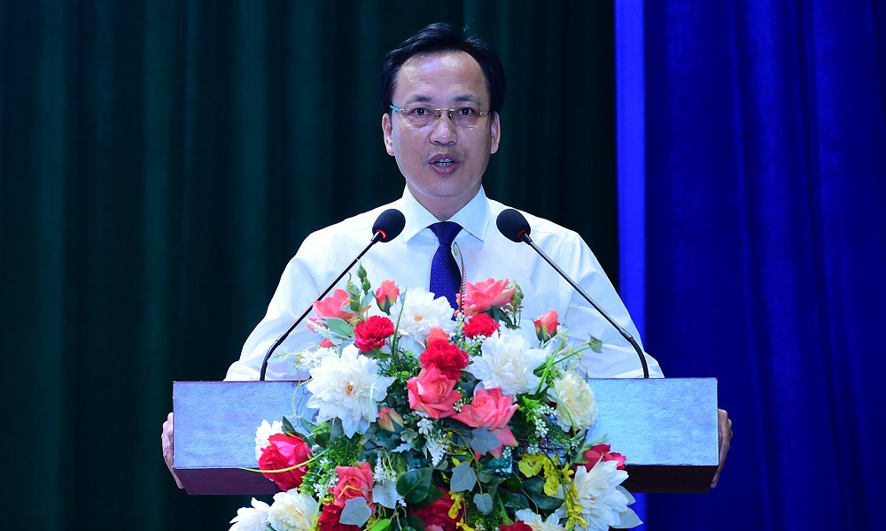 Đồng chí Lại Xuân Lâm, Phó Bí thư Thường trực Đảng ủy Khối các cơ quan Trung ương phát biểu chỉ đạo tại Lễ ra quân.