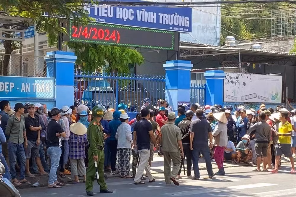 Trường học nơi nữ sinh lớp 5 có dấu hiệu bất thường, trước khi đưa tới bệnh viện. (Ảnh: N.X)