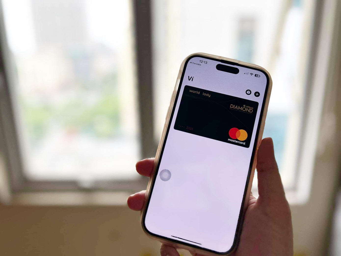 Theo đó, người dùng iPhone, Apple Watch tại Việt Nam có thể thanh toán trực tiếp dịch vụ tại cửa hàng mà không cần thẻ tín dụng, thẻ ATM. Theo đó, người dùng iPhone, Apple Watch tại Việt Nam có thể thanh toán trực tiếp dịch vụ tại cửa hàng mà không cần thẻ tín dụng, thẻ ATM.