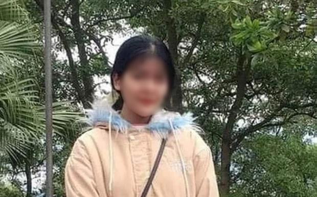 Nữ sinh N.A. Nữ sinh N.A.