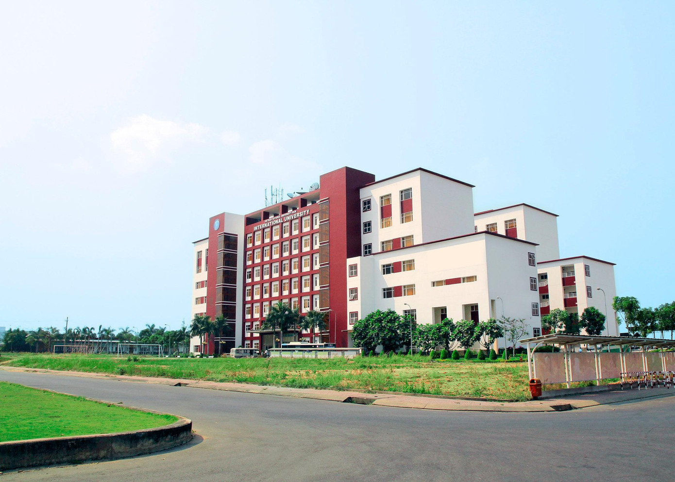 Trường Đại học Quốc tế là trường Đại học công lập trực thuộc Đại học Quốc gia TP.HCM.