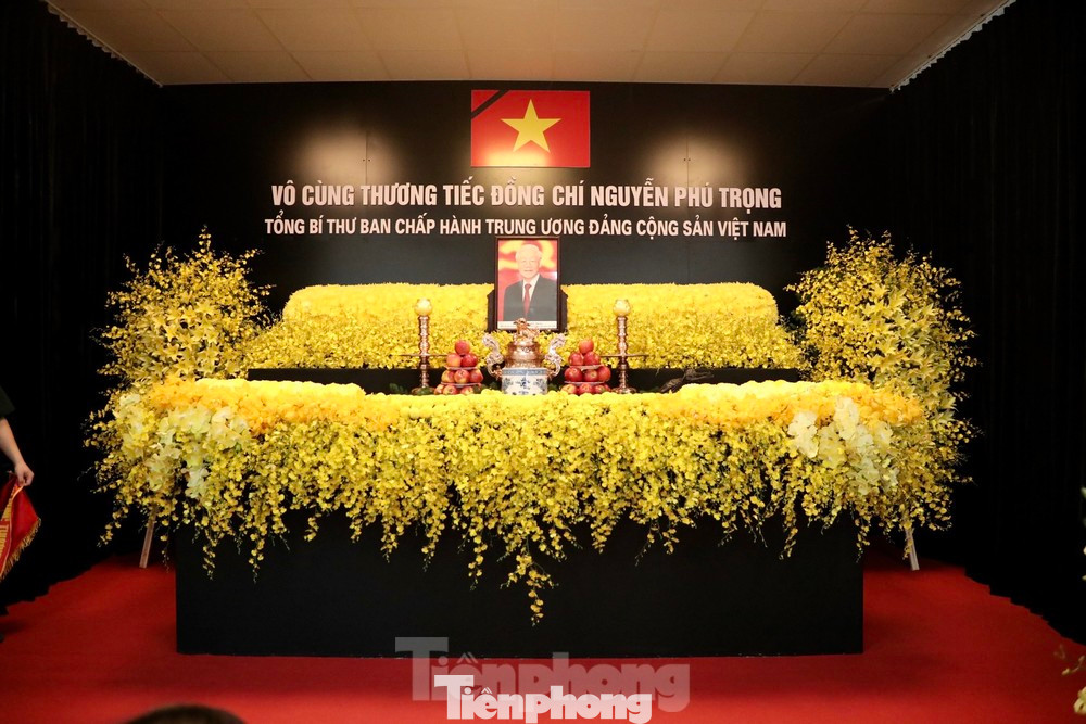 Thôn Lại Đà, xã Đông Hội - quê nhà của Tổng Bí thư Nguyễn Phú Trọng, sẽ là 1 trong 3 địa điểm diễn ra Lễ viếng, Lễ truy điệu Tổng Bí thư Nguyễn Phú Trọng ngày 25-26/7. (Ảnh: TPO) Thôn Lại Đà, xã Đông Hội - quê nhà của Tổng Bí thư Nguyễn Phú Trọng, sẽ là 1 trong 3 địa điểm diễn ra Lễ viếng, Lễ truy điệu Tổng Bí thư Nguyễn Phú Trọng ngày 25-26/7. (Ảnh: TPO)