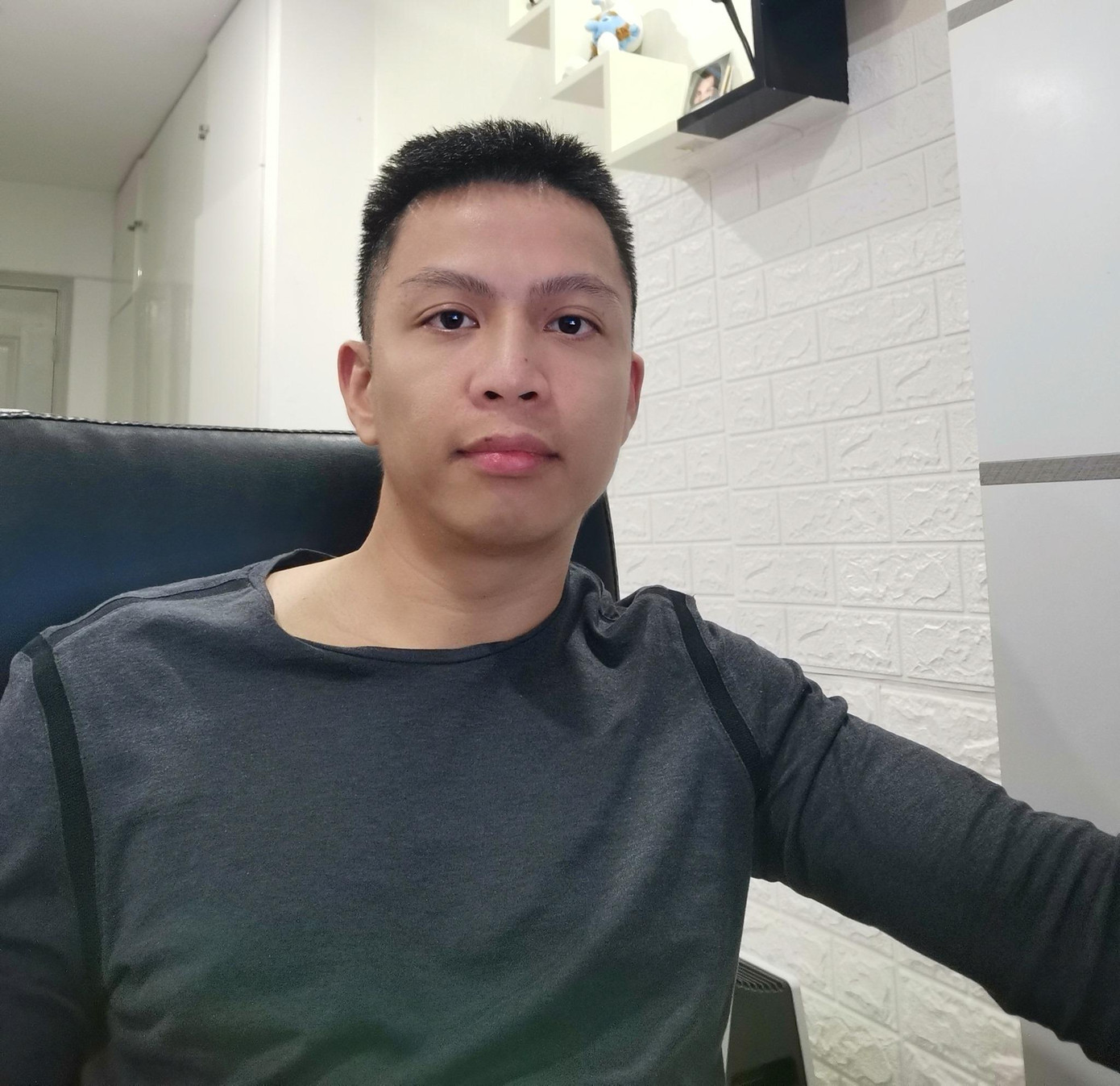 Ngô Minh Hiếu (Hiếu PC). Ngô Minh Hiếu (Hiếu PC).