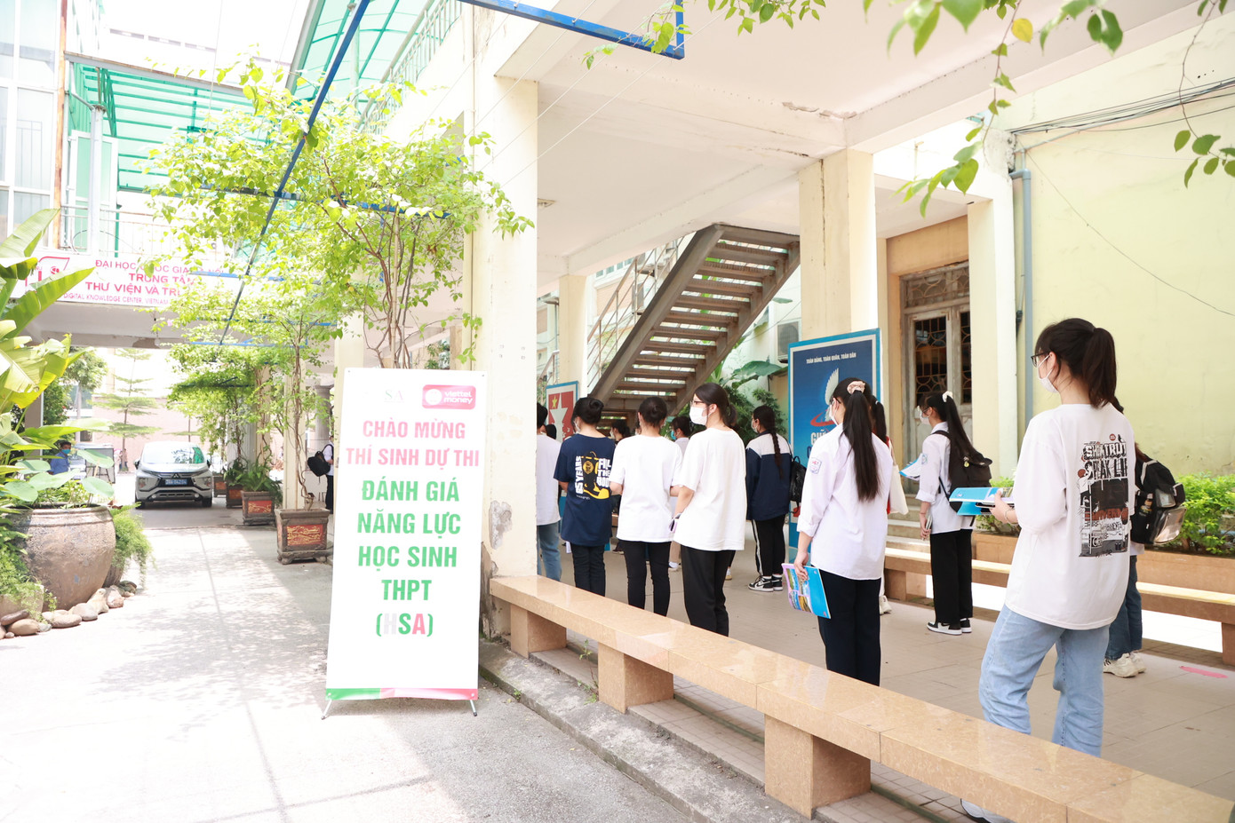 Thí sinh tham gia kỳ thi Đánh giá năng lực của Đại học Quốc gia Hà Nội.