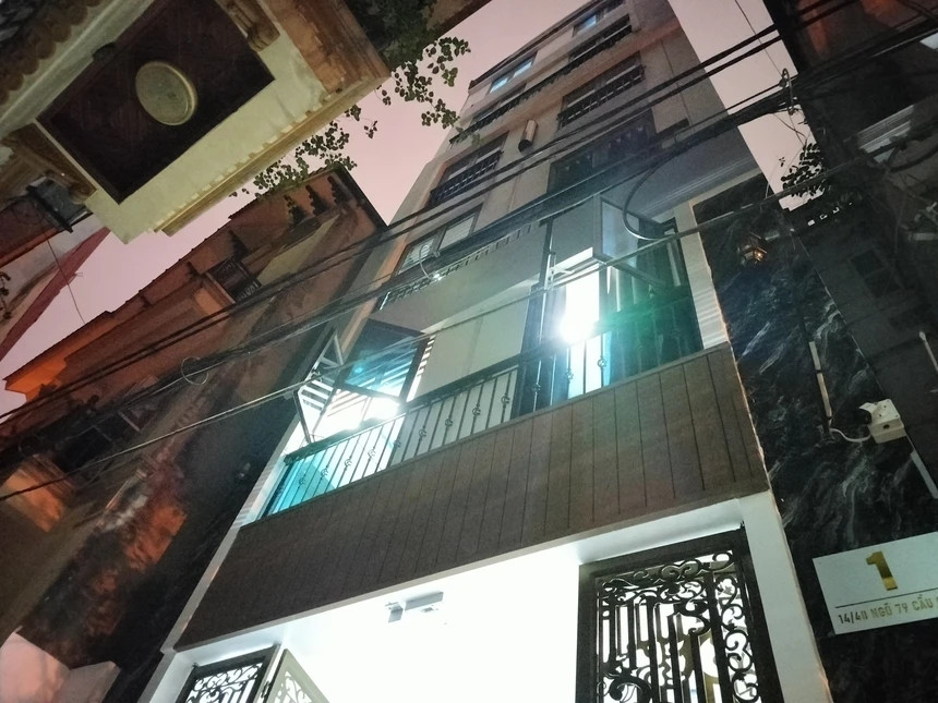 Ngôi nhà nơi phát hiện thi thể chị L. là một căn chung cư mini 6 tầng.