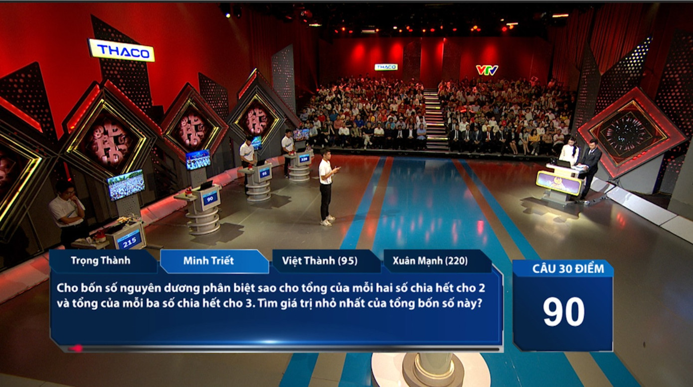 Đáp án của câu hỏi này là 40. Cách tính như sau: Vì tổng hai số bất kì chia hết cho 2 nên 4 số này phải cùng chẵn hoặc cùng lẻ. Vì tổng ba số bất kì chia hết cho 3 nên mỗi số chia 3 đều phải cùng có số dư (bằng số dư của tổng khi chia cho 3). Vậy số thứ hai phải lớn hơn số thứ nhất ít nhất 6 đơn vị (nếu 3 đơn vị thì lại khác tính chẵn lẻ). 4 số có tổng nhỏ nhất thỏa mãn yêu cầu là 1, 7, 13, 19, tổng là 40. Đáp án của câu hỏi này là 40. Cách tính như sau: Vì tổng hai số bất kì chia hết cho 2 nên 4 số này phải cùng chẵn hoặc cùng lẻ. Vì tổng ba số bất kì chia hết cho 3 nên mỗi số chia 3 đều phải cùng có số dư (bằng số dư của tổng khi chia cho 3). Vậy số thứ hai phải lớn hơn số thứ nhất ít nhất 6 đơn vị (nếu 3 đơn vị thì lại khác tính chẵn lẻ). 4 số có tổng nhỏ nhất thỏa mãn yêu cầu là 1, 7, 13, 19, tổng là 40.