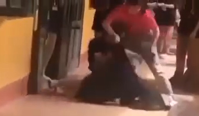 (Ảnh cắt từ clip)