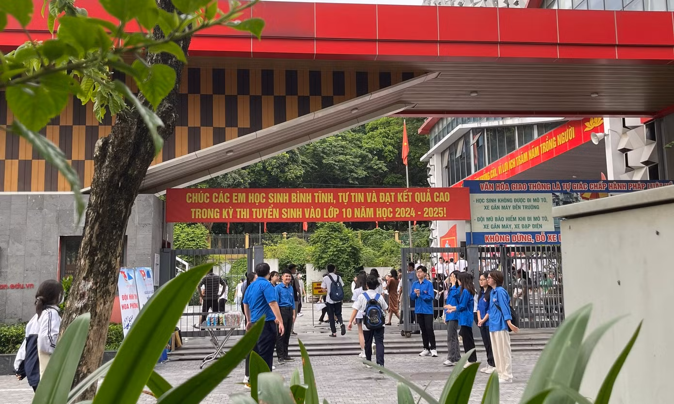 Điểm thi THCS Chu Văn An sáng nay. (Ảnh: Hiền Vũ)