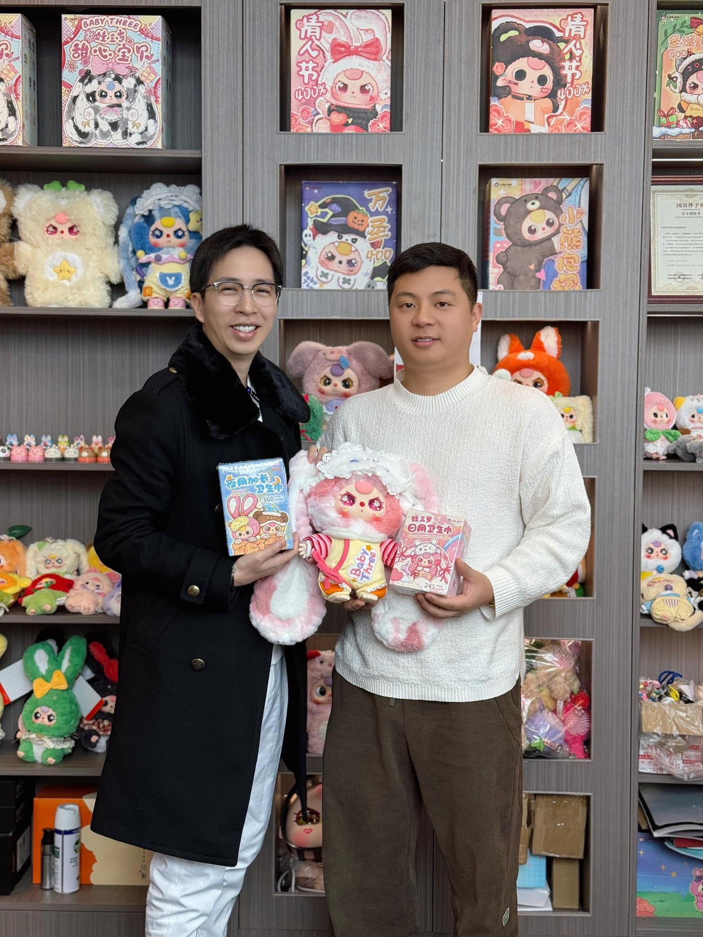 ViruSs và CEO của Baby Three trong buổi gặp mặt vào tháng 2/2025. ViruSs và CEO của Baby Three trong buổi gặp mặt vào tháng 2/2025.