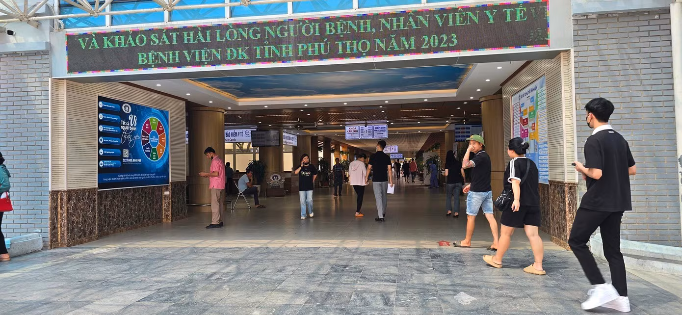 Nam sinh Đ. hiện đã được đưa về Bệnh viện đa khoa tỉnh Phú Thọ theo nguyện vọng của gia đình.