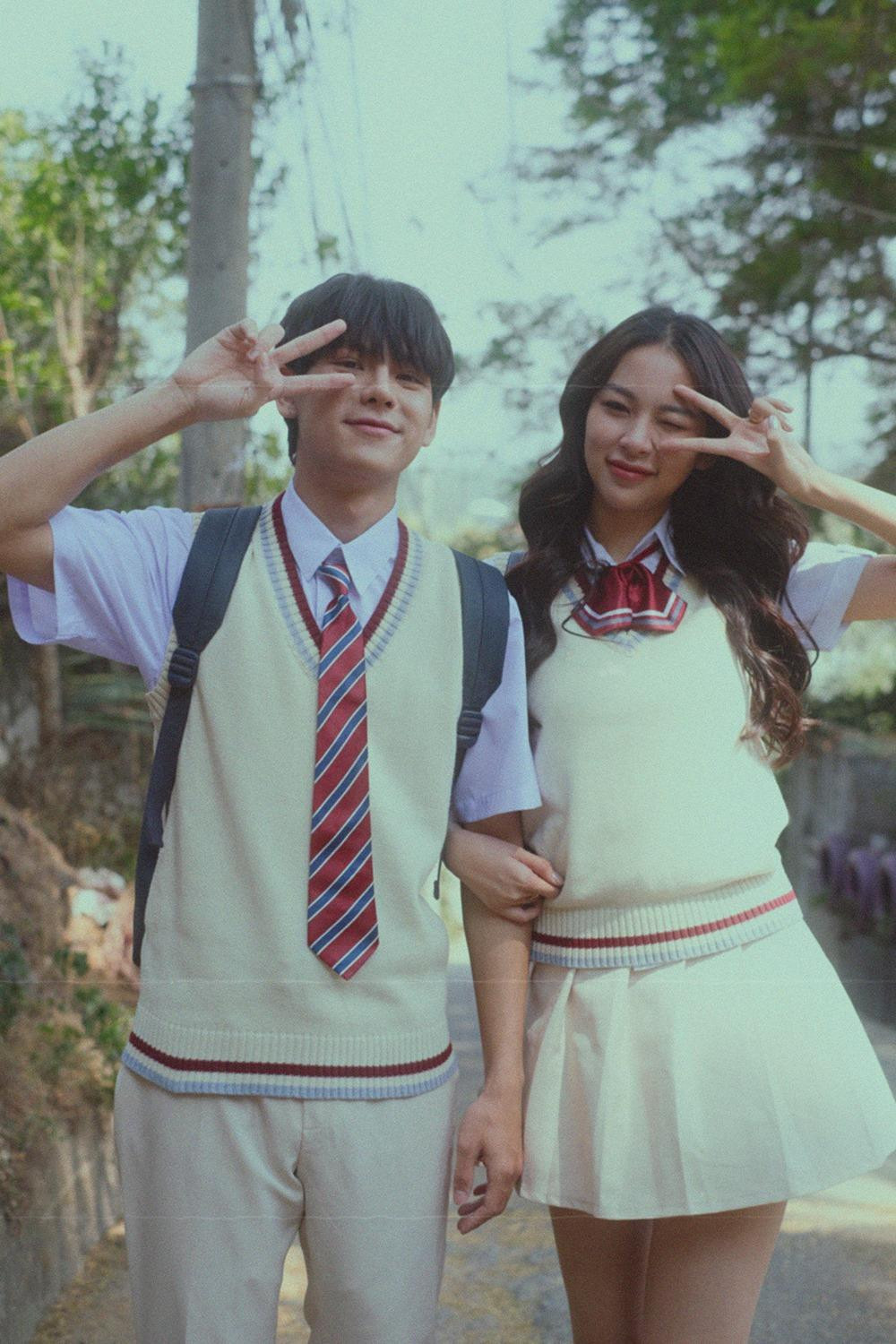 Thái Vũ chính là nam chính điển trai chiếm "spotlight" trong MV mới của Phí Phương Anh.