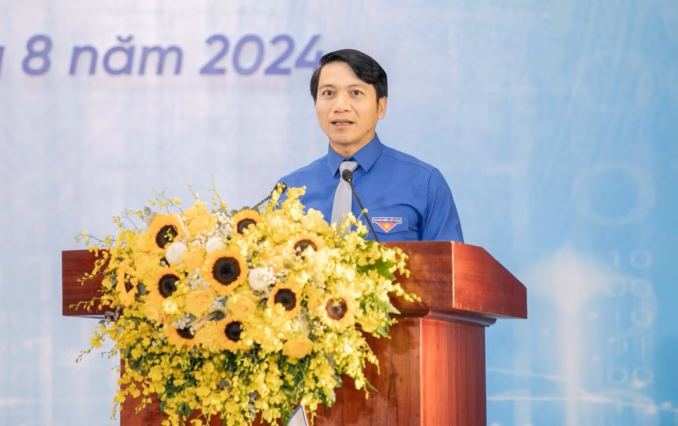 Đồng chí Nguyễn Ngọc Lương - Bí thư Thường trực T.Ư Đoàn, Chủ tịch T.Ư Hội Liên hiệp Thanh niên Việt Nam phát biểu chỉ đạo tại Đại hội.