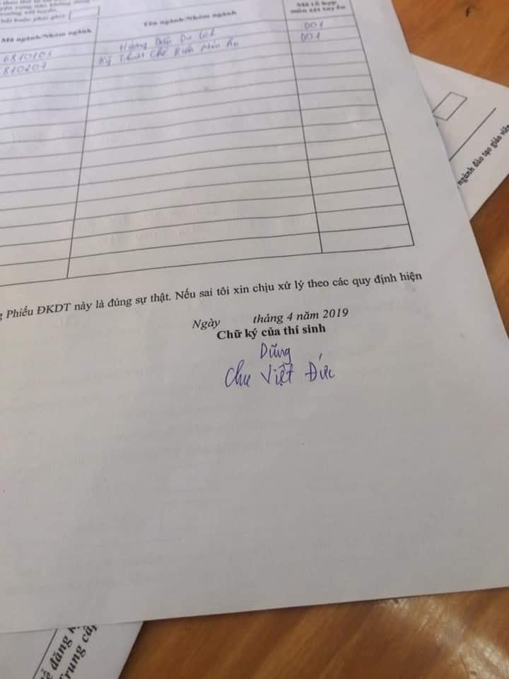 Thế cuối cùng tên là Dũng hay Đức?