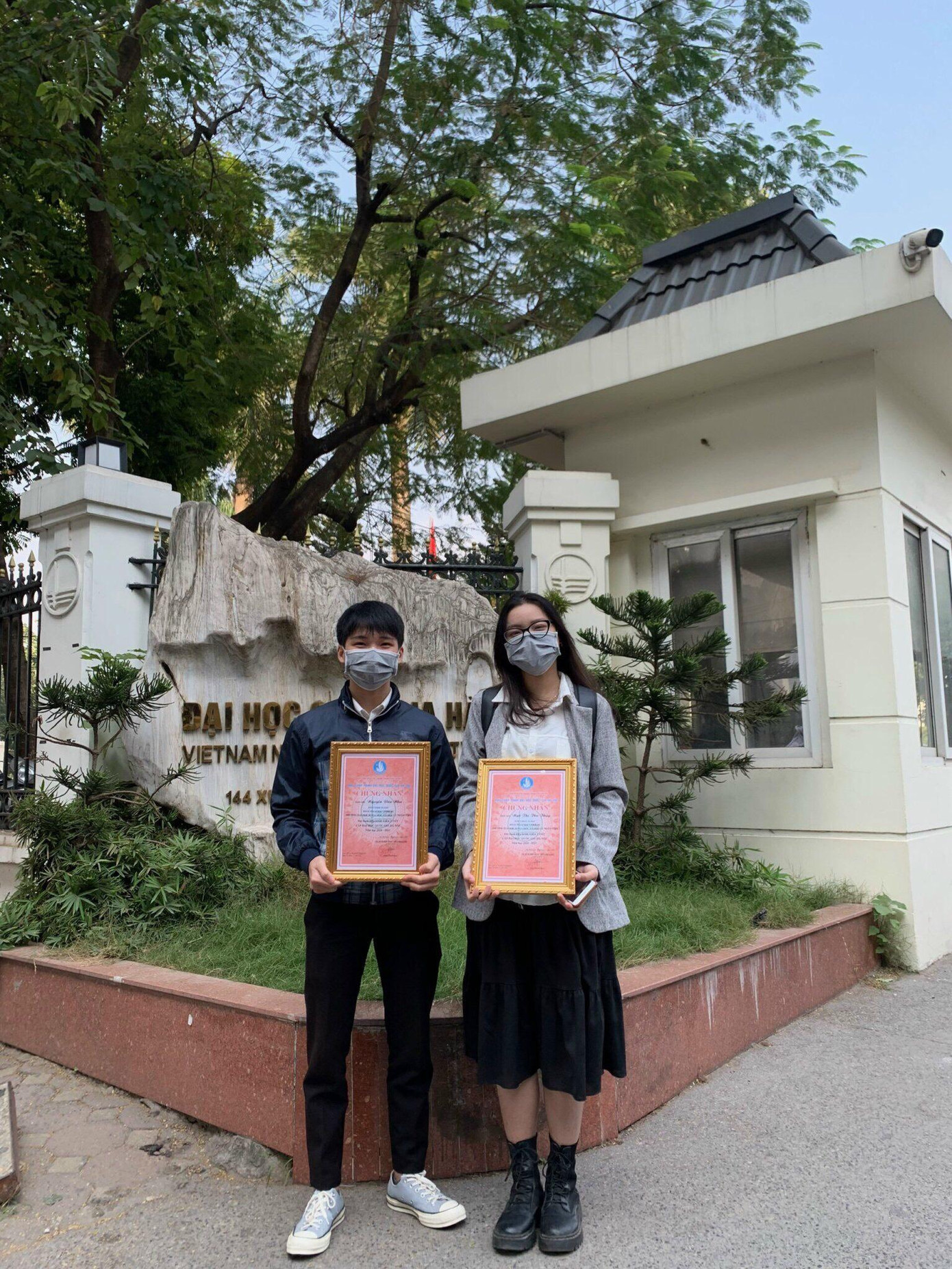 Nhu nhận được nhiều thành tích trong học tập và nghiên cứu khoa học. Nhu nhận được nhiều thành tích trong học tập và nghiên cứu khoa học.