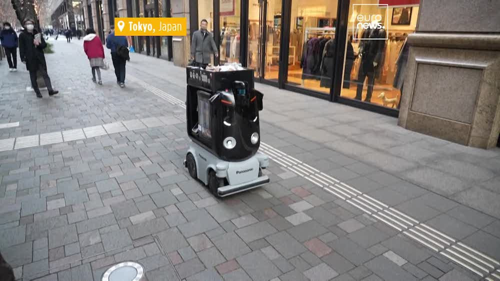 Chính phủ Nhật cũng nên xem xét kỹ mọi vấn đề của robot giao hàng để đem lại an toàn. Chính phủ Nhật cũng nên xem xét kỹ mọi vấn đề của robot giao hàng để đem lại an toàn.