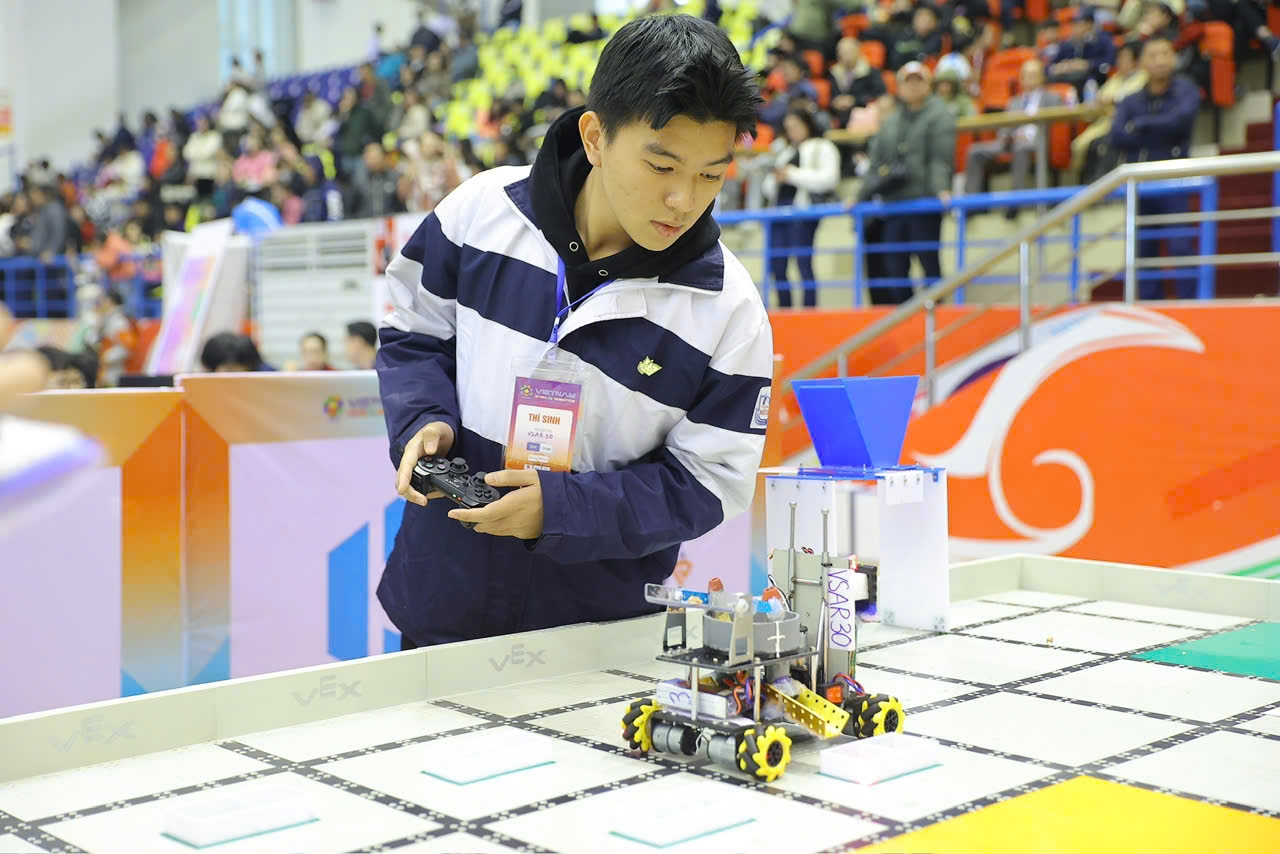 Quá trình thi đấu căng thẳng diễn ra trong 2 phút.