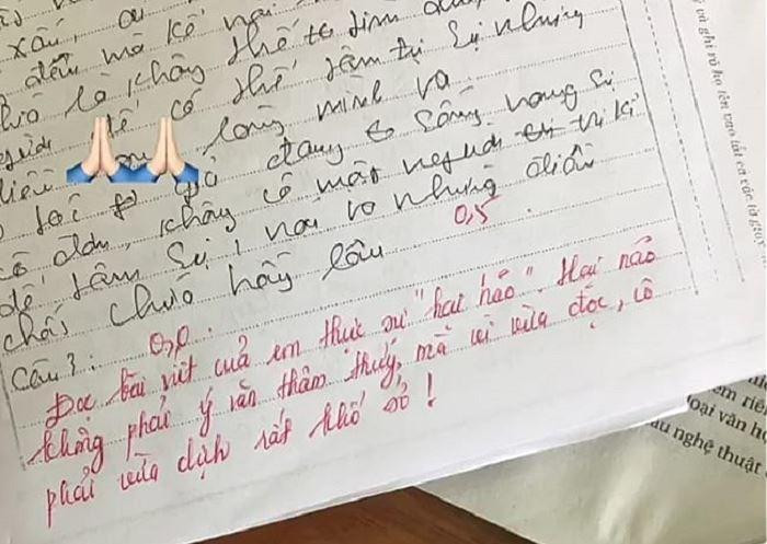 Viết chữ không ai dịch nổi thế này thì đành ngậm ngùi nhận điểm kém thôi! Viết chữ không ai dịch nổi thế này thì đành ngậm ngùi nhận điểm kém thôi!