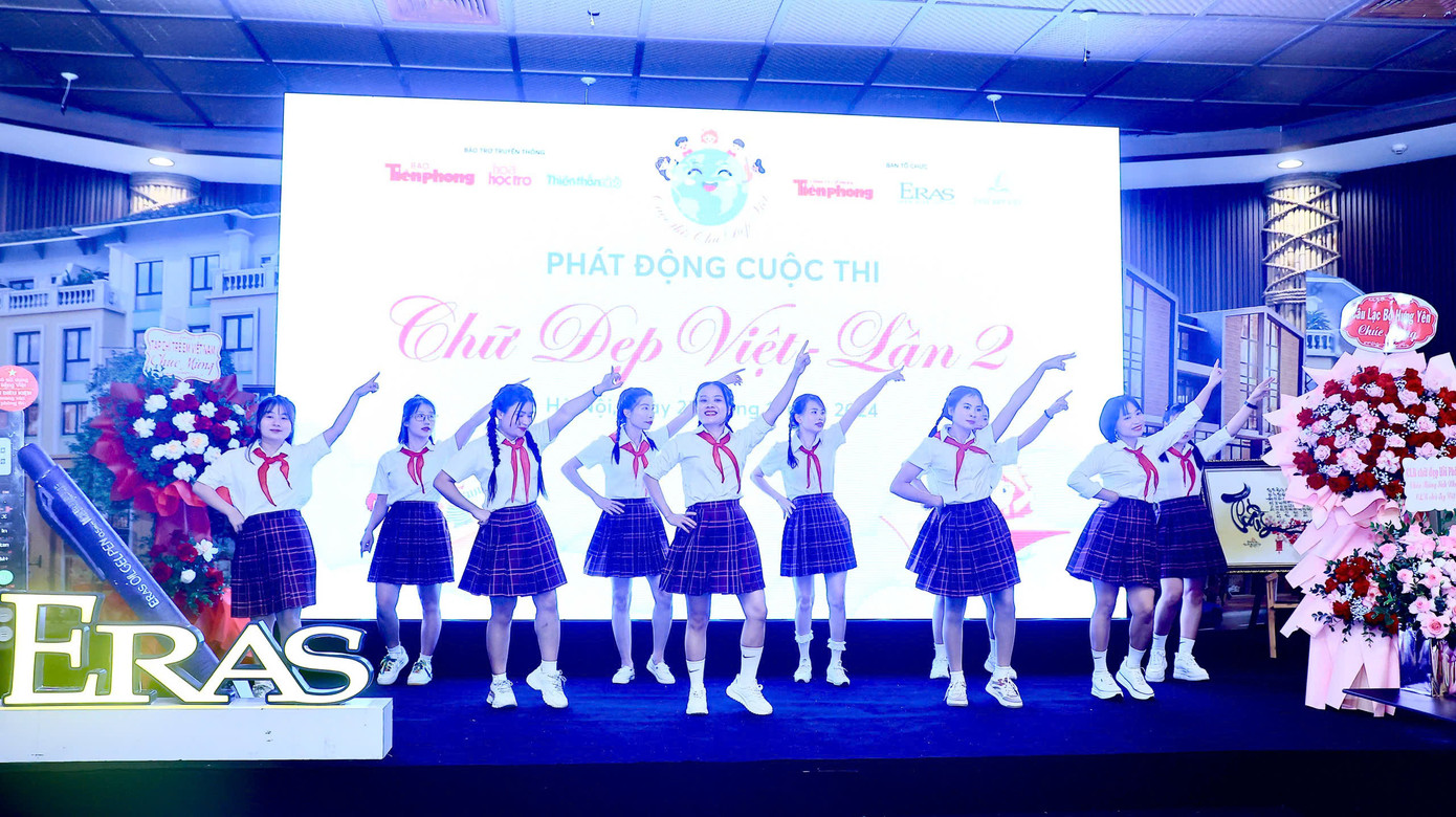 Lễ phát động cuộc thi Chữ đẹp Việt - Lần 2. Lễ phát động cuộc thi Chữ đẹp Việt - Lần 2.