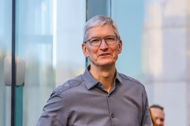 Tim Cook quyết định bỏ iPhone 9.