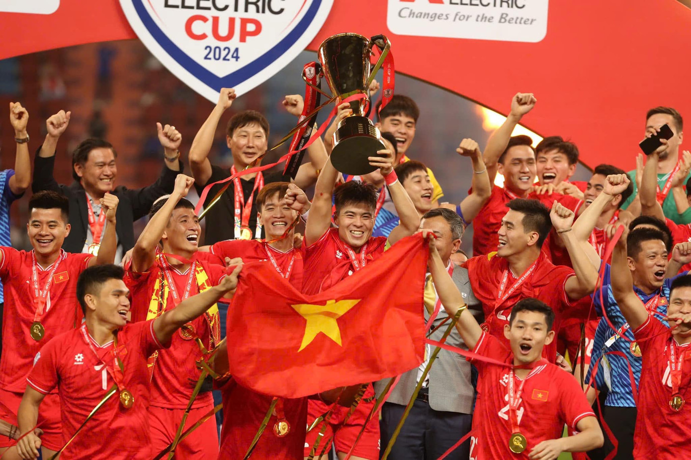 ĐT Việt Nam vô địch AFF Cup 2024. (Ảnh: Facebook cầu thủ Duy Mạnh) ĐT Việt Nam vô địch AFF Cup 2024. (Ảnh: Facebook cầu thủ Duy Mạnh)