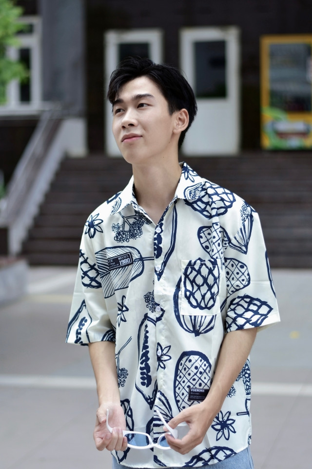 Creator Khải Khám Phá gây ấn tượng với khán giả bởi vẻ ngoài thư sinh. (Ảnh: NVCC) Creator Khải Khám Phá gây ấn tượng với khán giả bởi vẻ ngoài thư sinh. (Ảnh: NVCC)