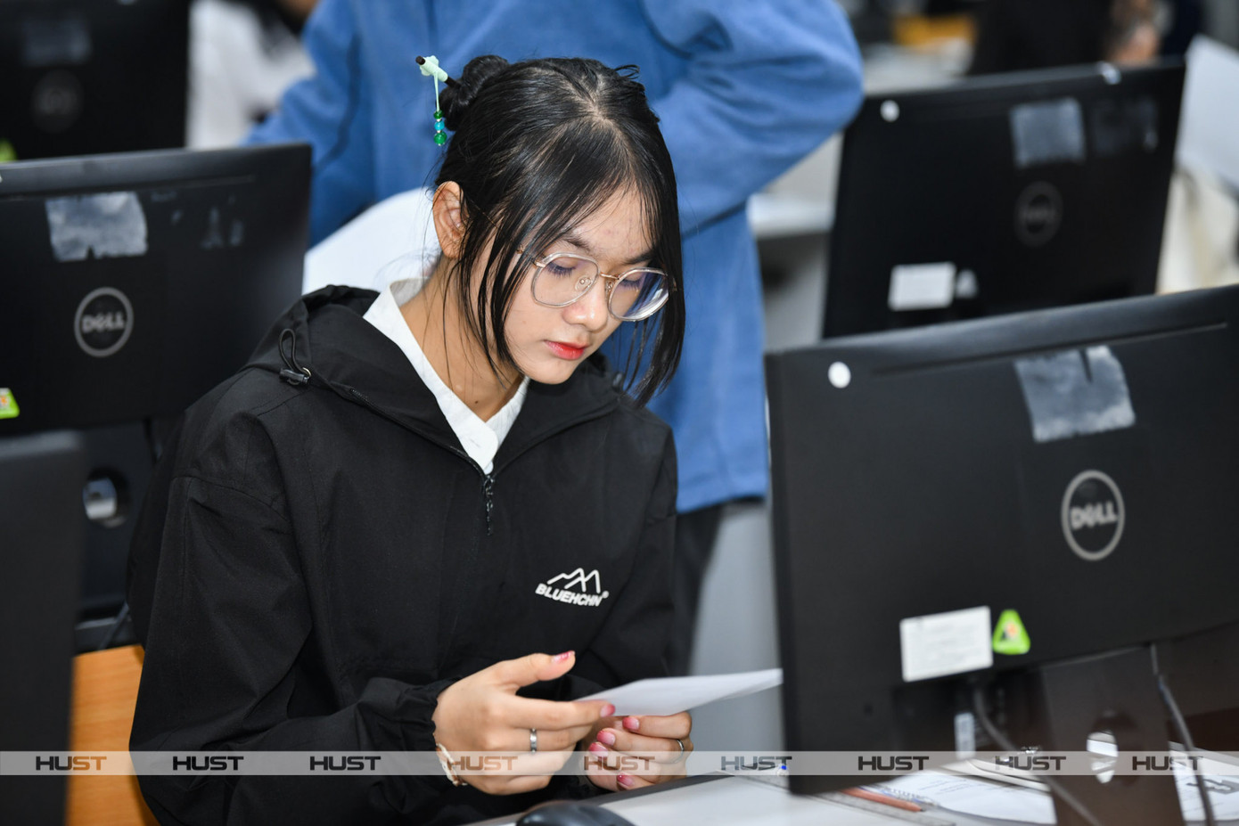 Thí sinh tham dự Kỳ thi Đánh giá tư duy (TSA) tháng 12/2023. Thí sinh tham dự Kỳ thi Đánh giá tư duy (TSA) tháng 12/2023.