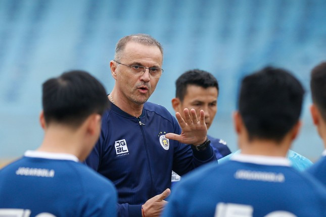 HLV Bozidar Bandovic. HLV Bozidar Bandovic.