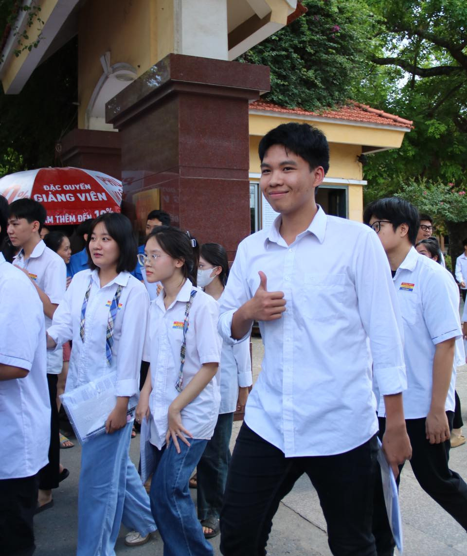 Thí sinh dự thi tốt nghiệp THPT 2025. (Ảnh: Linh Phương) Thí sinh dự thi tốt nghiệp THPT 2025. (Ảnh: Linh Phương)