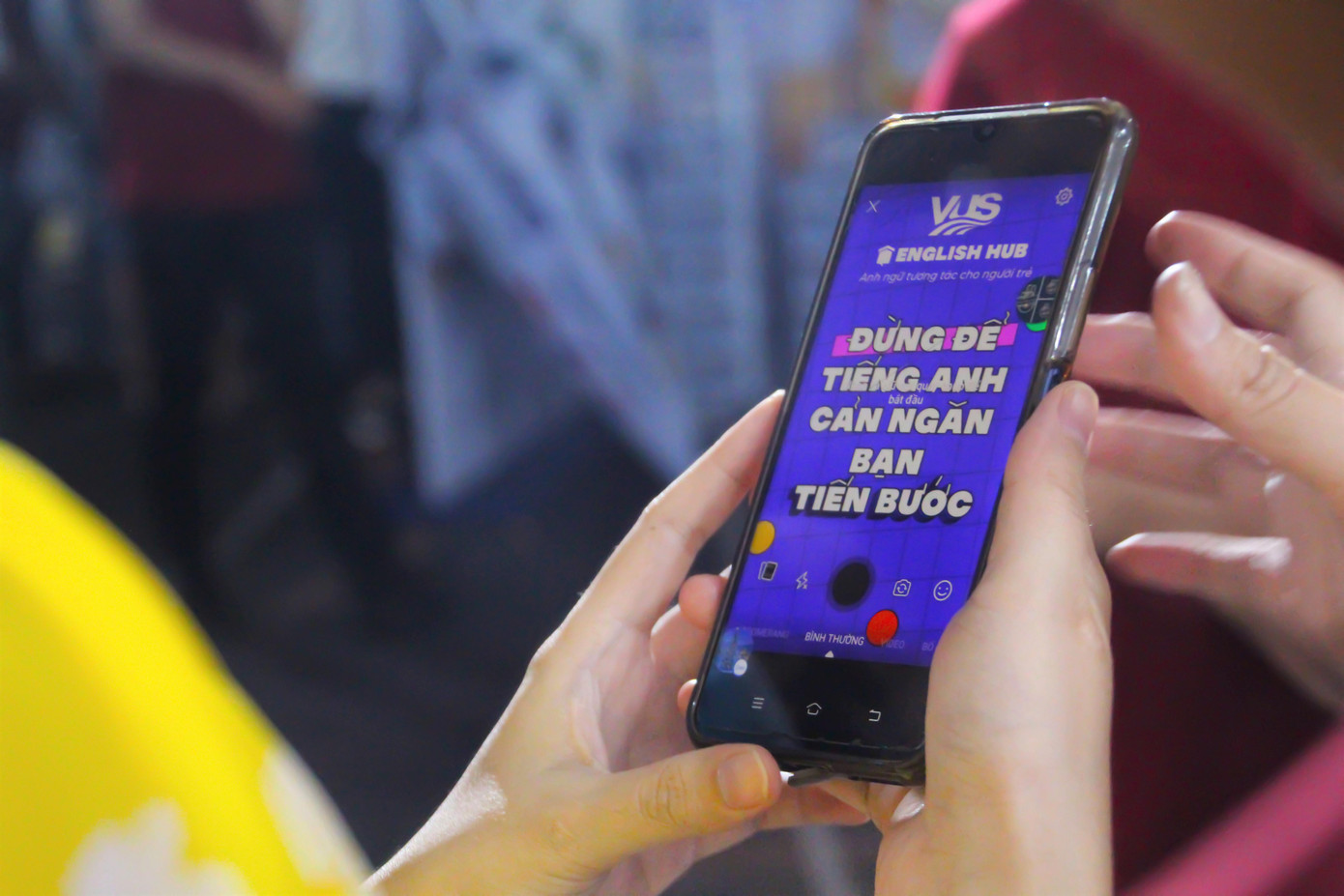 App độc quyền của VUS với khả năng tương tác đa nền tảng. App độc quyền của VUS với khả năng tương tác đa nền tảng.