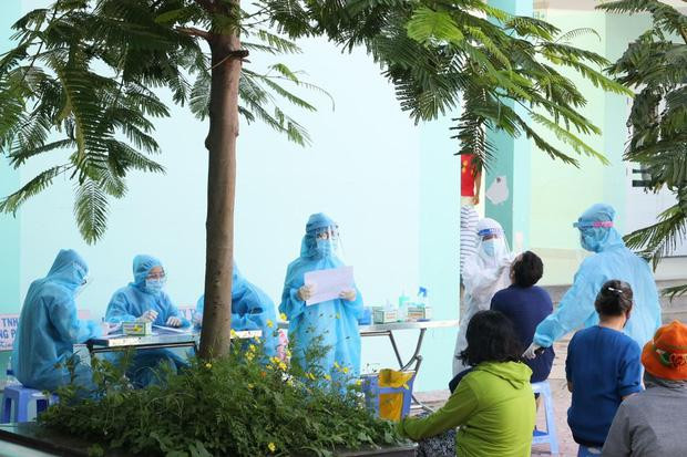 Bà Rịa - Vũng Tàu xét nghiệm tầm soát COVID-19 cho người dân. Bà Rịa - Vũng Tàu xét nghiệm tầm soát COVID-19 cho người dân.