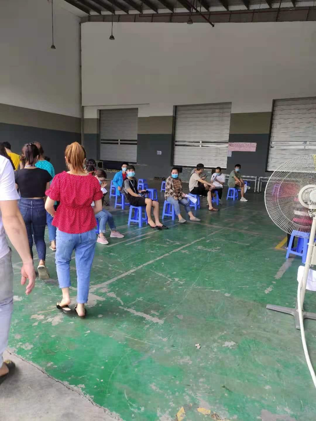 Hon Yao Fu Bắc Ninh thực hiện xét nghiệm cho toàn bộ công nhân viên trước khi vào làm việc. (Ảnh: Trần Trung Thịnh) Hon Yao Fu Bắc Ninh thực hiện xét nghiệm cho toàn bộ công nhân viên trước khi vào làm việc. (Ảnh: Trần Trung Thịnh)