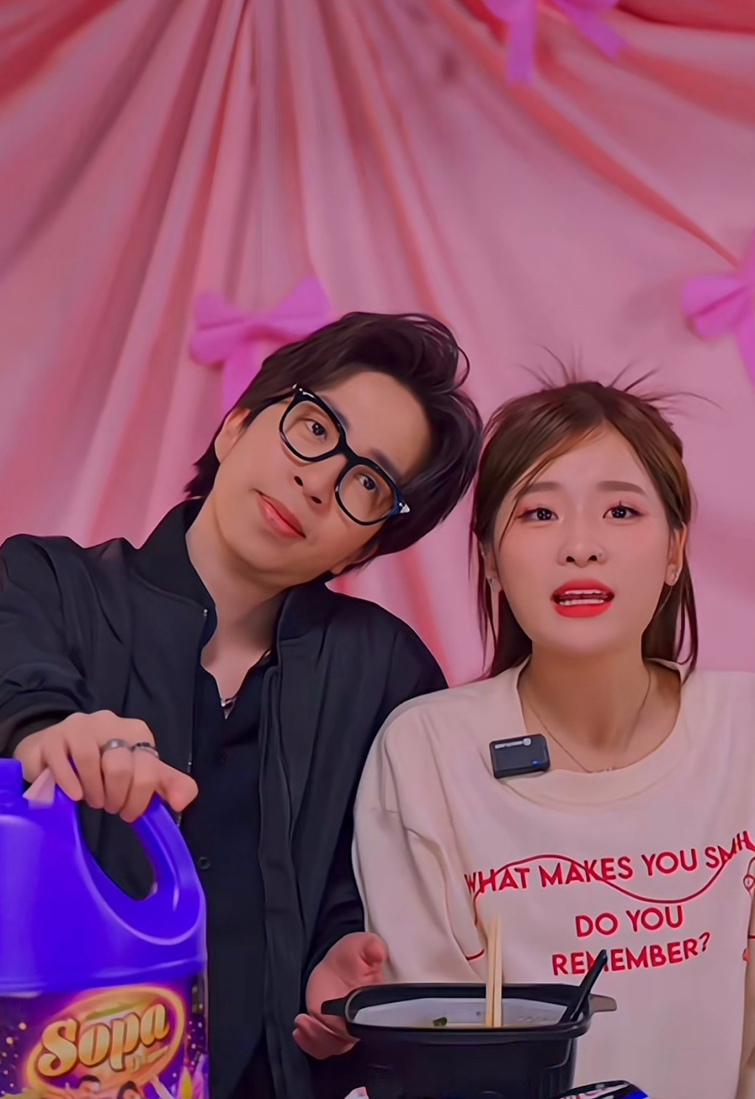 ViruSs và Ngọc Kem là cặp đôi từng được cộng đồng mạng quan tâm. ViruSs và Ngọc Kem là cặp đôi từng được cộng đồng mạng quan tâm.