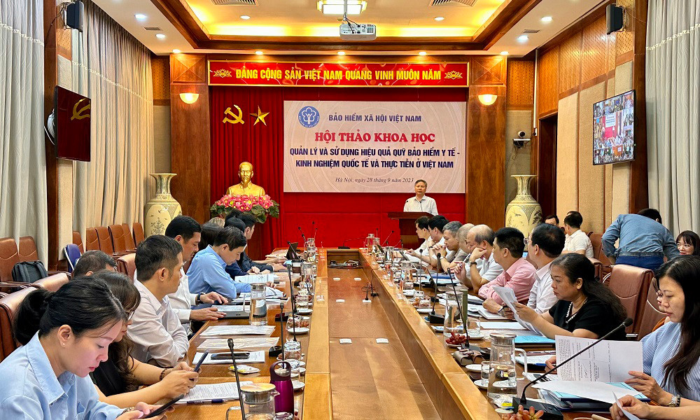 Các chuyên gia bàn giải pháp quản lý, sử dụng quỹ BHYT hiệu quả.