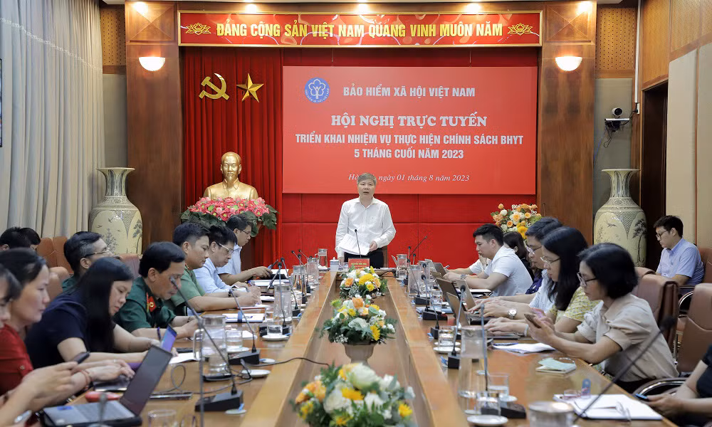Phó Tổng Giám đốc BHXH Việt Nam - Nguyễn Đức Hòa yêu cầu không để người bệnh BHYT phải chi trả chi phí thuộc quyền lợi được hưởng.