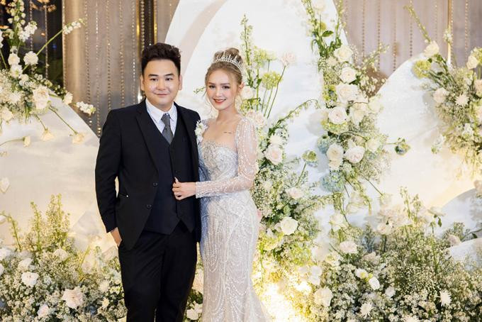 Xoài Non và Xemesis tổ chức đám cưới vào tháng 11/2020.